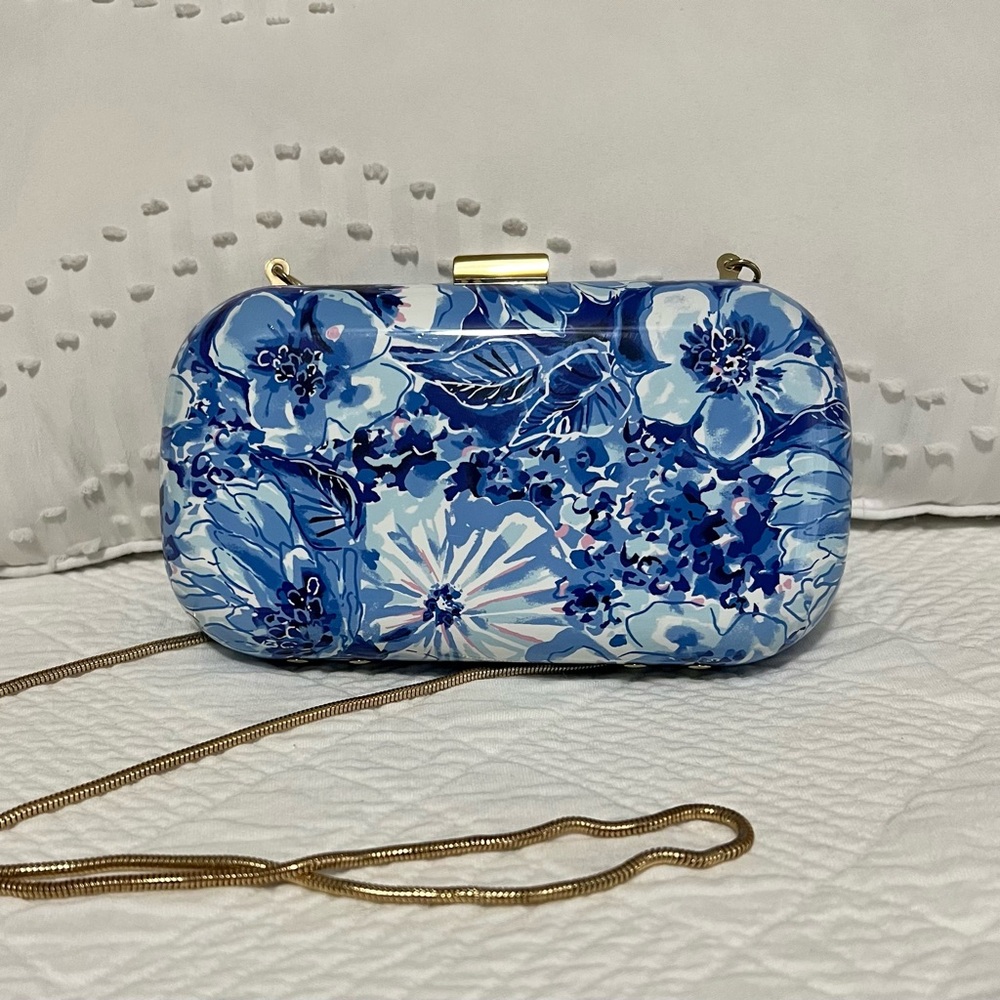 Lilly Pulitzer Coastal Blue Clutch - Picture 6 of 8